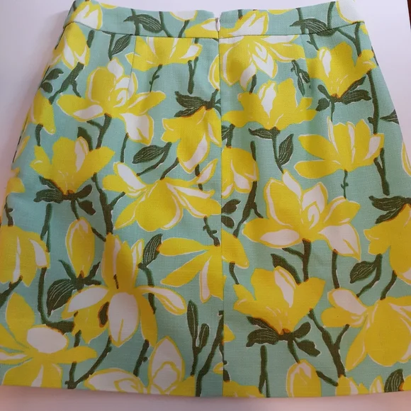 J.‎ Crew Pistachio and Lemon Floral Mini Skirt - Picture 2 of 8